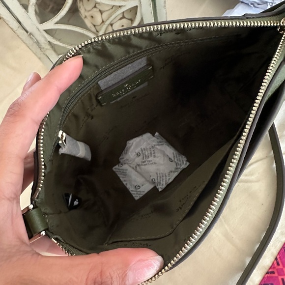 New Kate spade crossbody - Picture 2 of 8